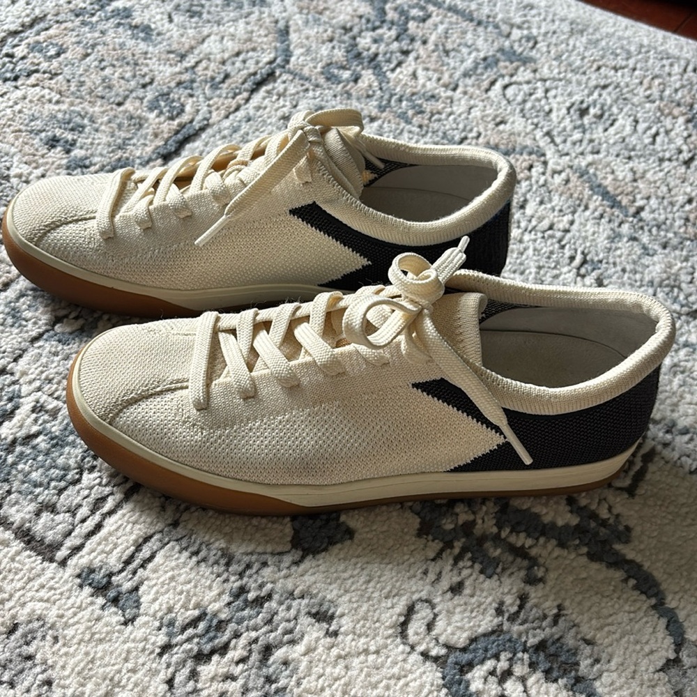 Rothy's Lighthouse Sneakers size 8.5